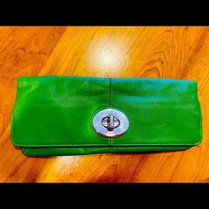 Vintage Coach Clutch in Madeline Green with turn lock